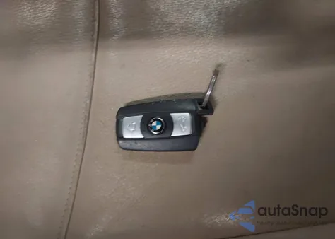 2007 BMW 328Xi from USA, damaged, VIN WBAVC93537KX53235